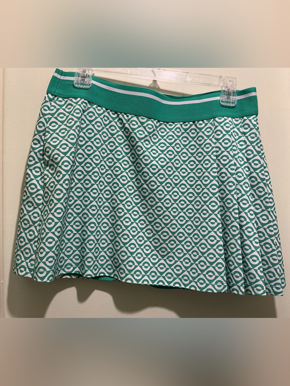 PGA Tour women’s Green white Geometric golf skort